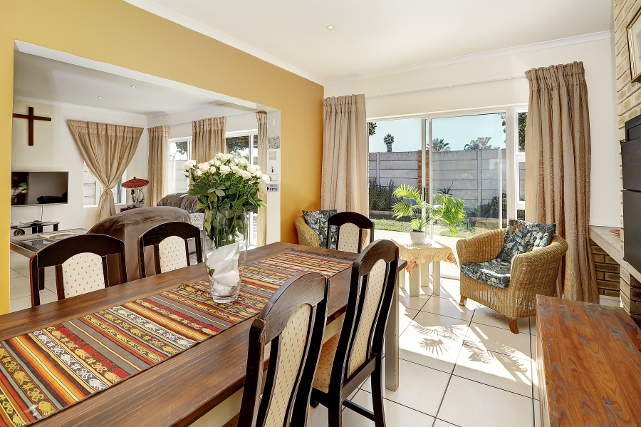 3 Bedroom Property for Sale in Sonkring Western Cape